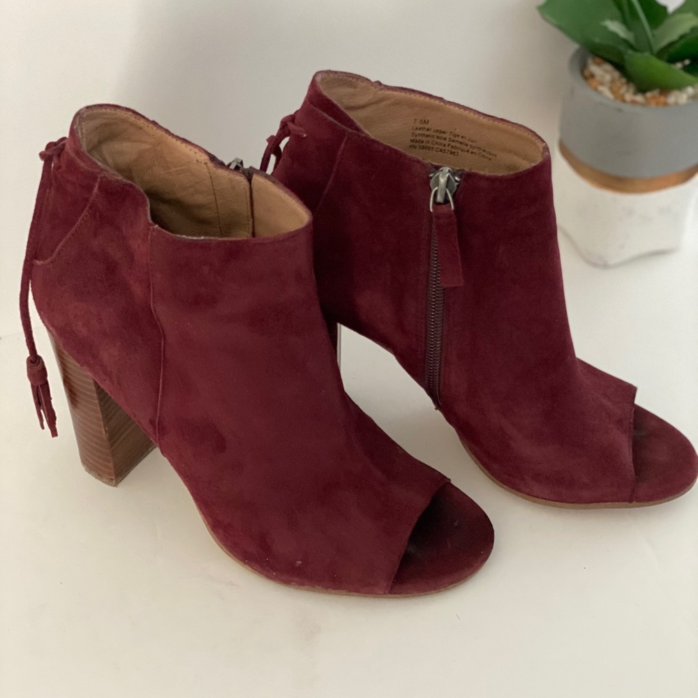 Women’s Peep Toe Boots - Picture 2 of 3